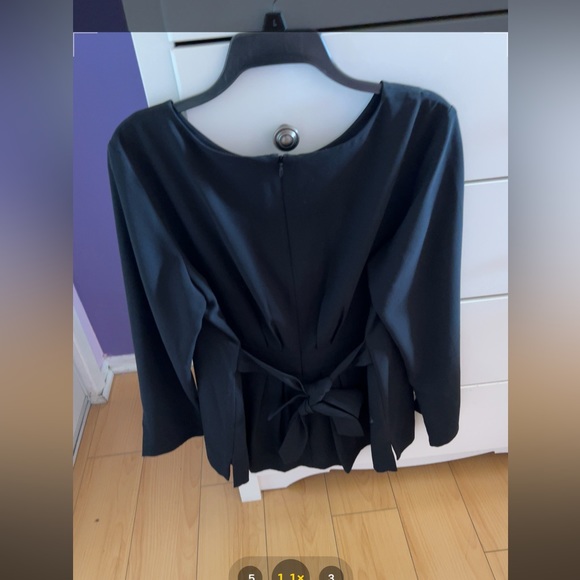 Elegant Ann Taylor Top - Picture 5 of 5